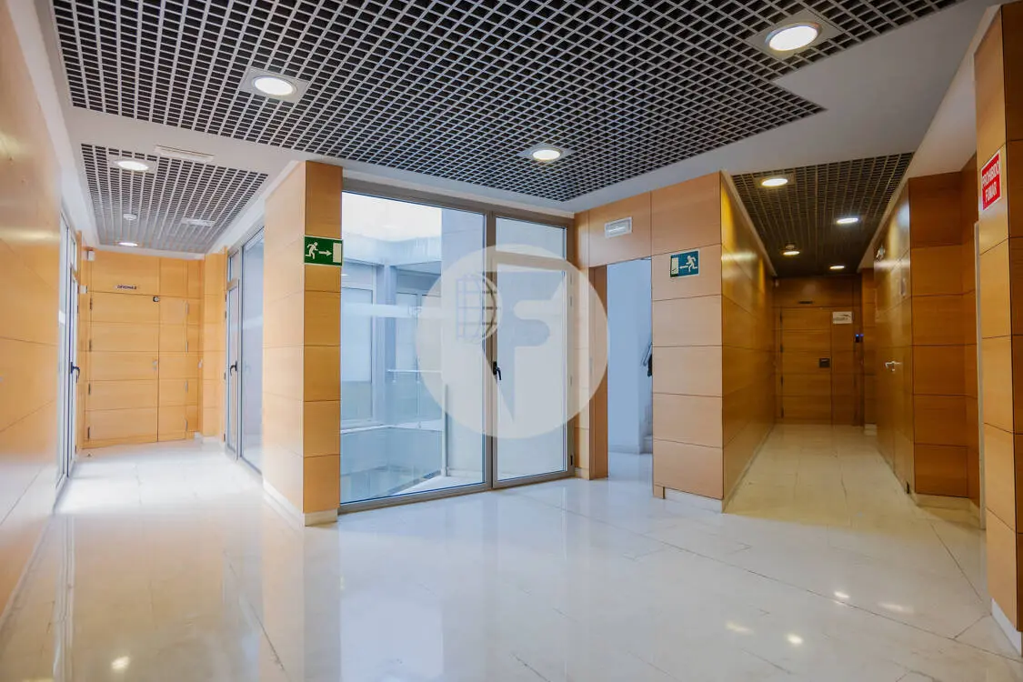 Oficina alquiler Madrid. Calle Julián Camarillo. MADBIT. - imagen 5