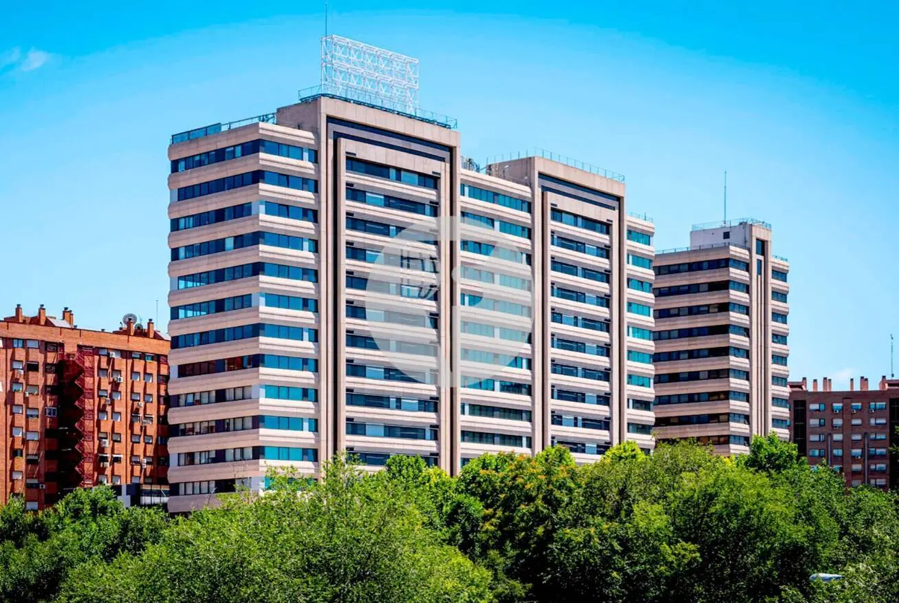 Oficina alquiler Madrid – Calle Juan Esplandiú.