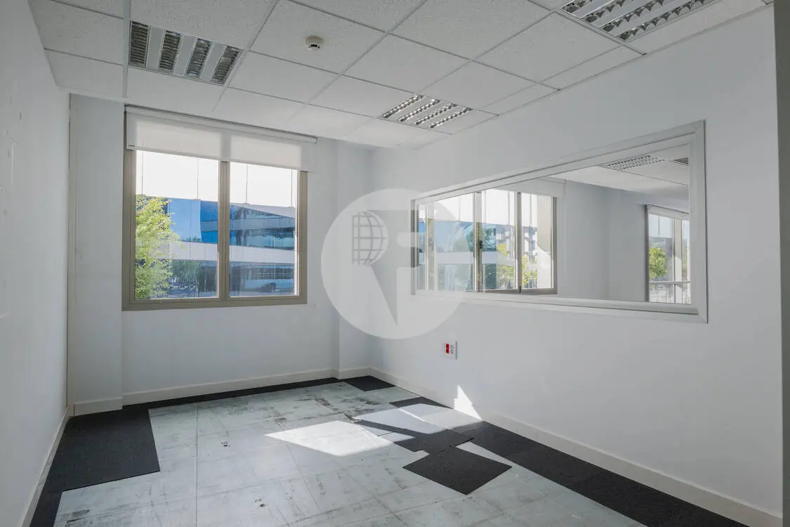 Office for rent in Madrid. Julian Camarillo Street - San Blas. 6