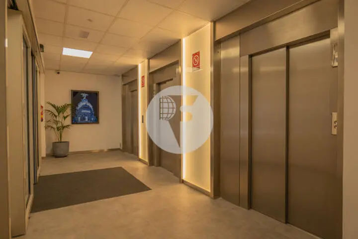 Office for rent in Madrid. Manoteras Avenue. 16