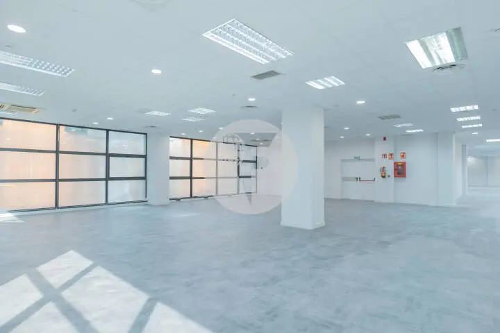 Office for rent in Madrid. Manoteras Avenue. 6