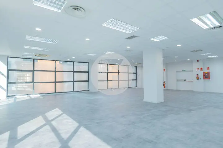 Office for rent in Madrid. Manoteras Avenue. 16