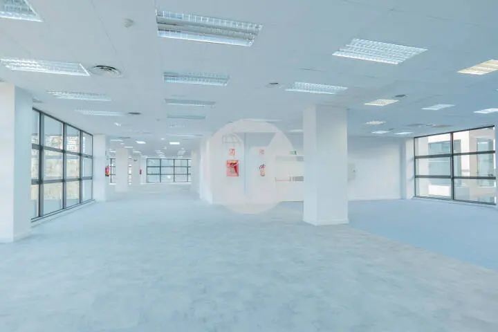Office for rent in Madrid. Manoteras Avenue. 3