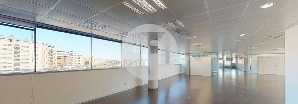 Oficina impecable en alquiler en la calle Puerto de Somport,Las Tablas – Madrid. - imagen 2
