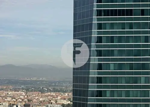 Oficina alquiler Madrid - Edificio Torre de Cristal. 13
