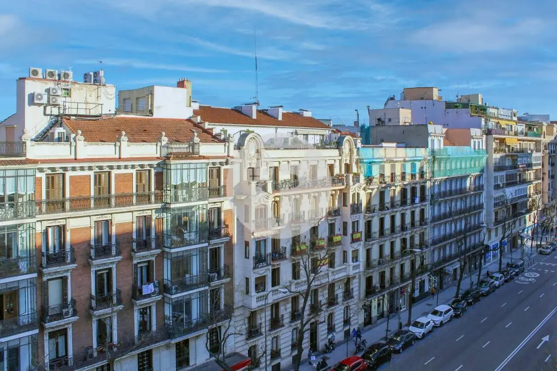 Oficina en alquiler en Glorieta Quevedo. Madrid 8