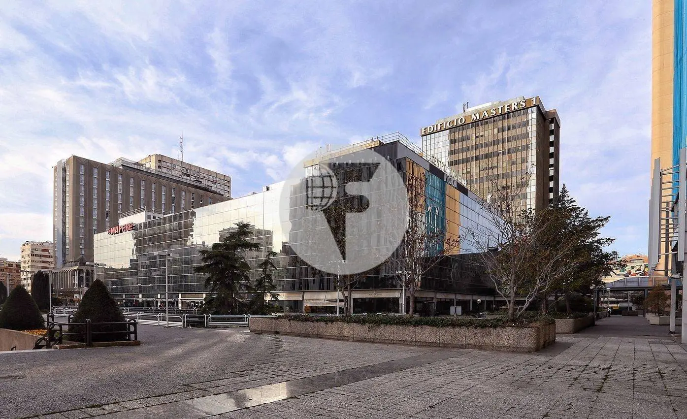 Office for rent on General Perón Avenue. Madrid. 38