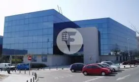 Immaculate, open-plan office for rent located on Isla del Hierro Street, Alcobendas, Madrid.