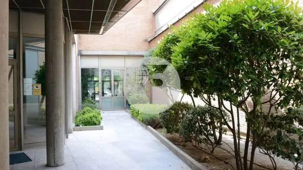 Oficina en alquiler Madrid - Calle Labastida 