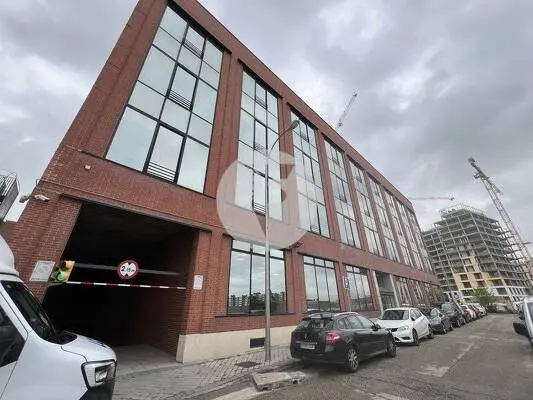 Alquiler de oficinas en edificio en Calle Isla de Sicilia, Madrid
