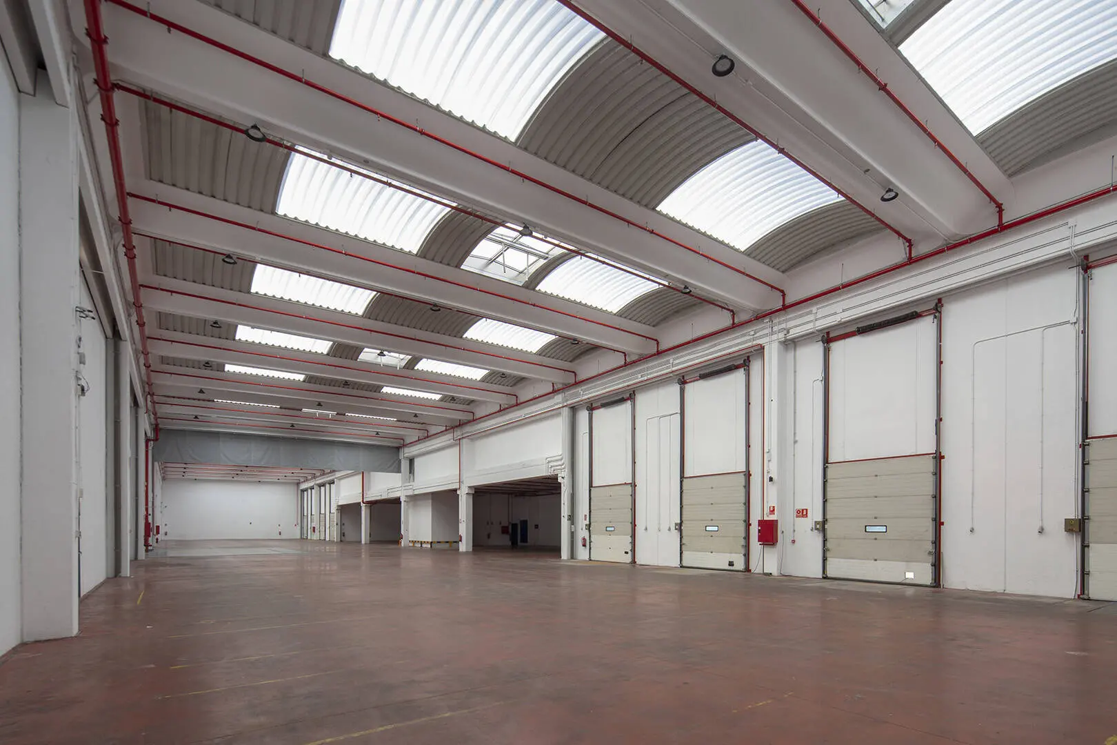 2.043m² logistics warehouse for rent - Coslada, Madrid 3