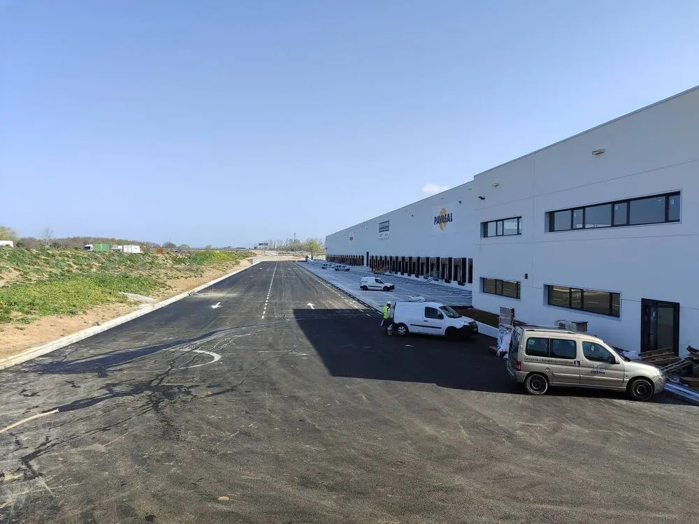 6,166 m² logistics warehouse for rent - Parets del Vallés, Barcelona 