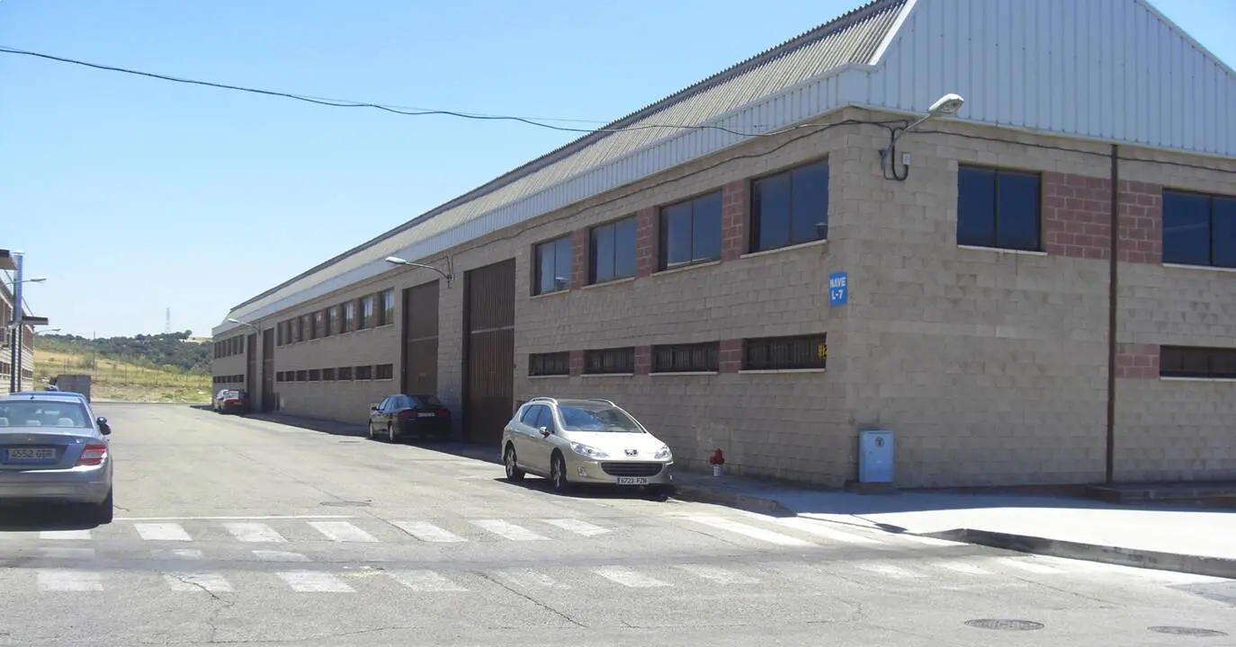 Nave industrial en alquiler de 3.375 m² – San Agustin de Guadalix, Madrid. - imagen 2