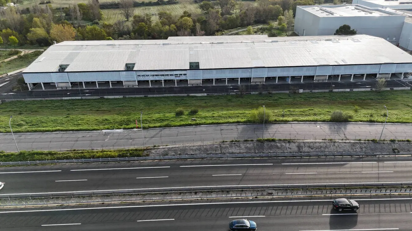 Nave logística en venta o alquiler de 15.610 m² – San Agustin de Guadalix.