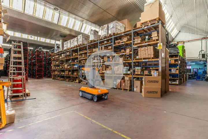 Industrial warehouse for sale or rent of 3,002 - Carabanchel, Madrid. 16