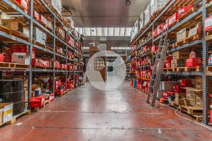 Industrial warehouse for sale or rent of 3,002 - Carabanchel, Madrid. 2