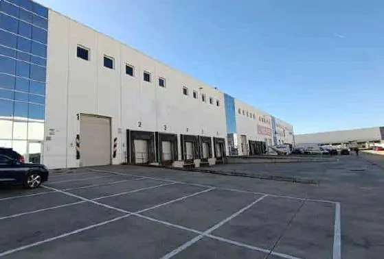 2,985 m² Logistics Warehouse for Rent - San Fernando de Henares, Madrid