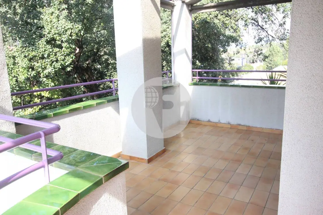 Spectacular house with garden and swimming pool, just 20 minutes from Barcelona. 43
