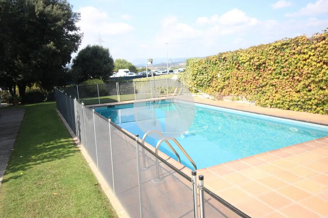 Spectacular house with garden and swimming pool, just 20 minutes from Barcelona. 3