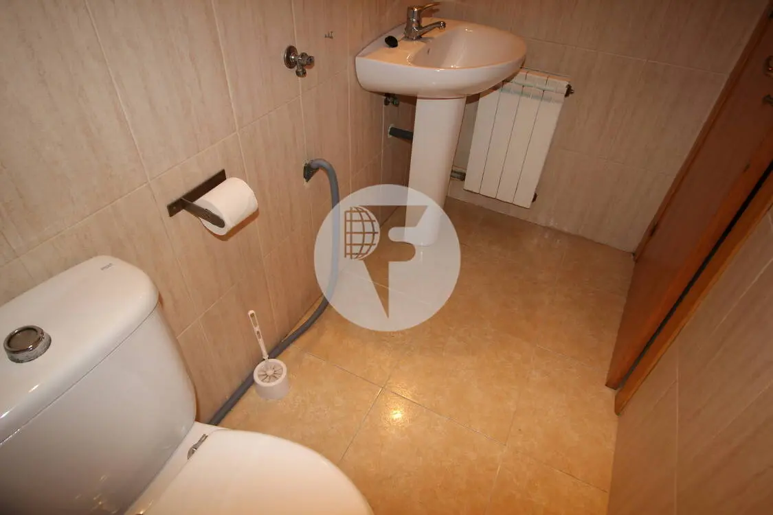 Charming duplex, very bright, with sunlight throughout the day in Llinars del Vallès.  19