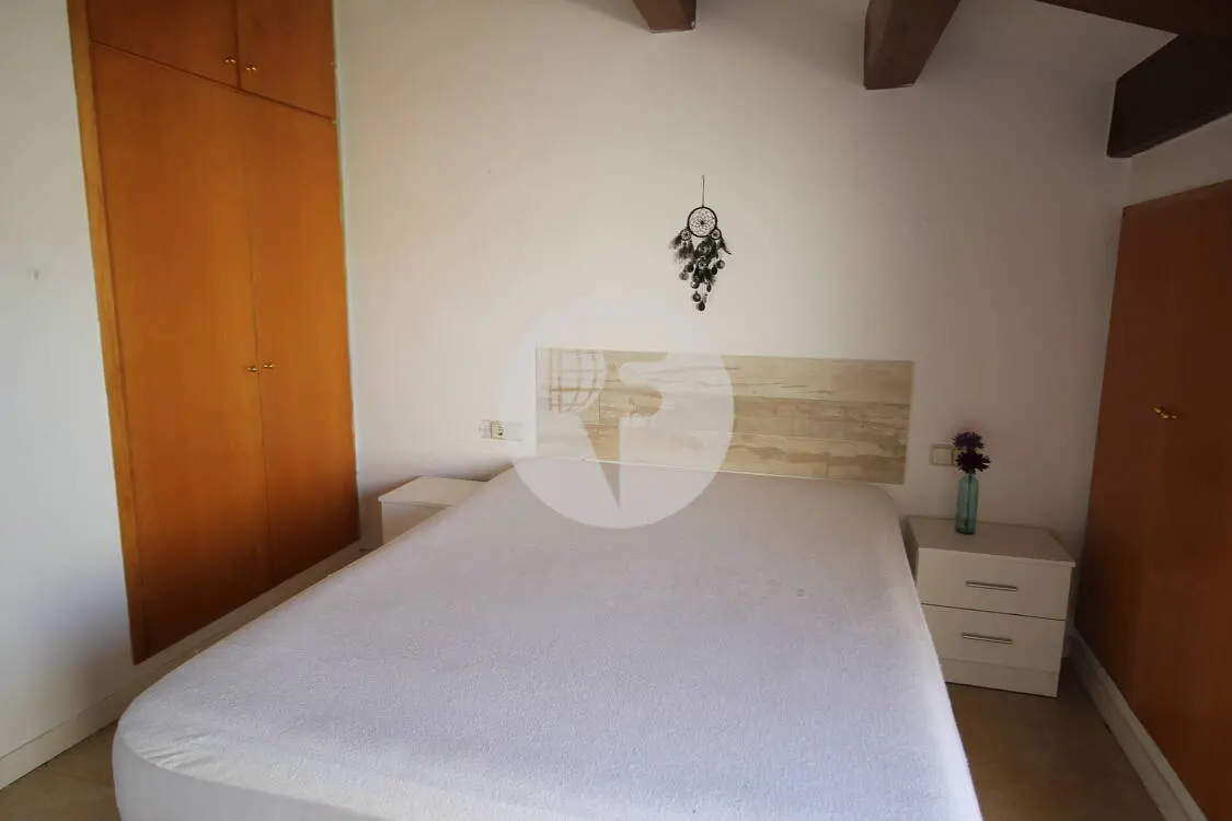Charming duplex, very bright, with sunlight throughout the day in Llinars del Vallès.  11
