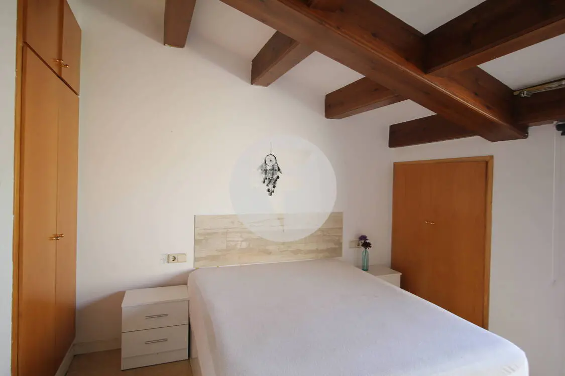 Charming duplex, very bright, with sunlight throughout the day in Llinars del Vallès.  10
