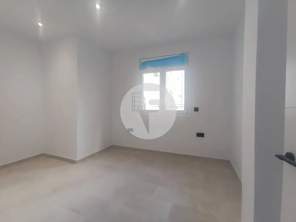 Ground floor of 92 m² in the center of Granollers. 2