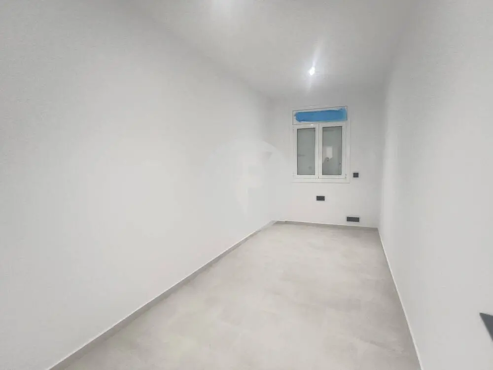 Ground floor of 92 m² in the center of Granollers. 4