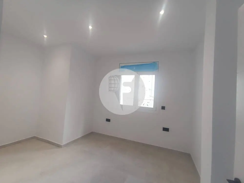 Ground floor of 92 m² in the center of Granollers. 6