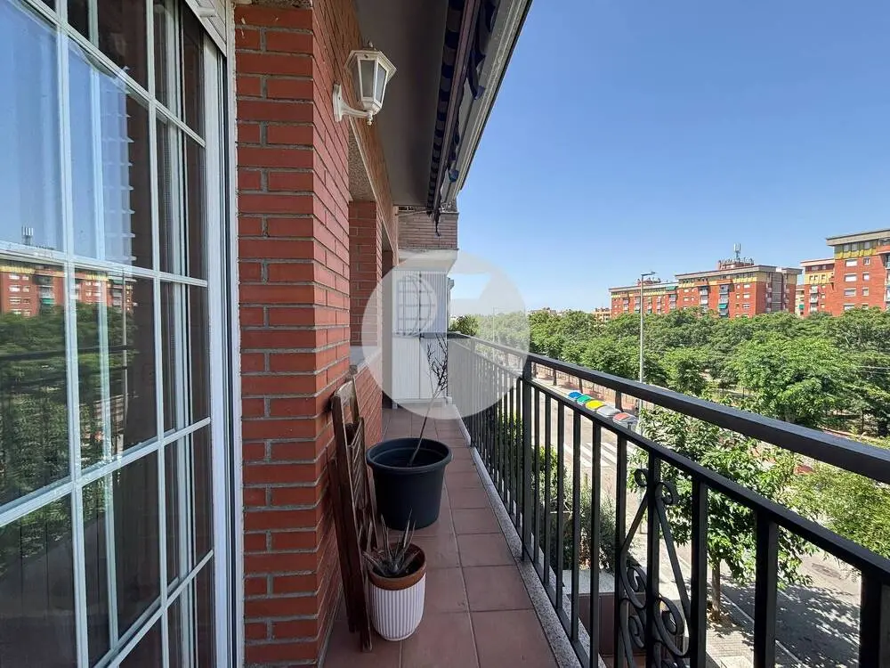 Dúplex luminoso con terraza, plaza de aparcamiento y espacios abiertos en Bellavista - imagen 18