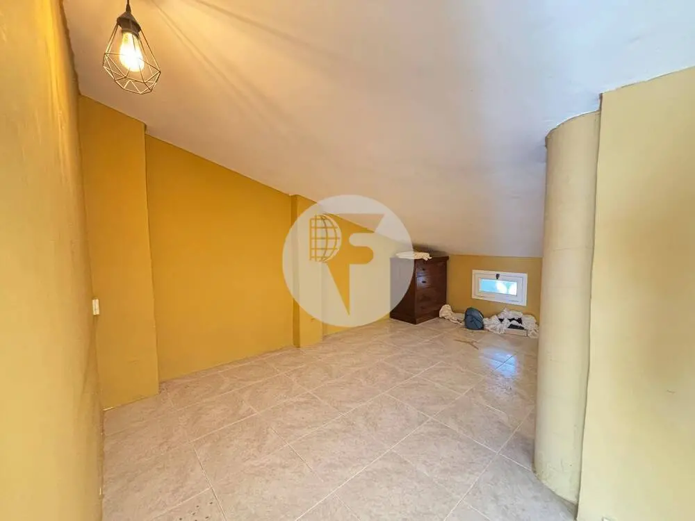 Dúplex luminoso con terraza, plaza de aparcamiento y espacios abiertos en Bellavista - imagen 27