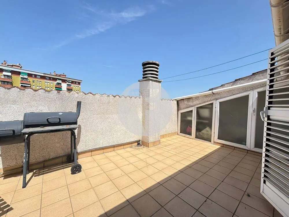 Dúplex luminoso con terraza, plaza de aparcamiento y espacios abiertos en Bellavista - imagen 31