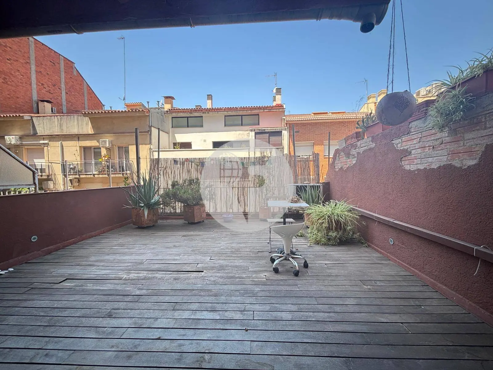 Exclusivo loft de diseño con terraza privada en el centro de Granollers - imagen 4