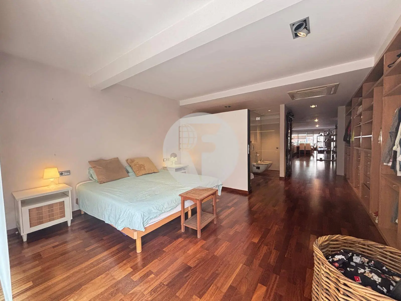 Exclusivo loft de diseño con terraza privada en el centro de Granollers - imagen 17