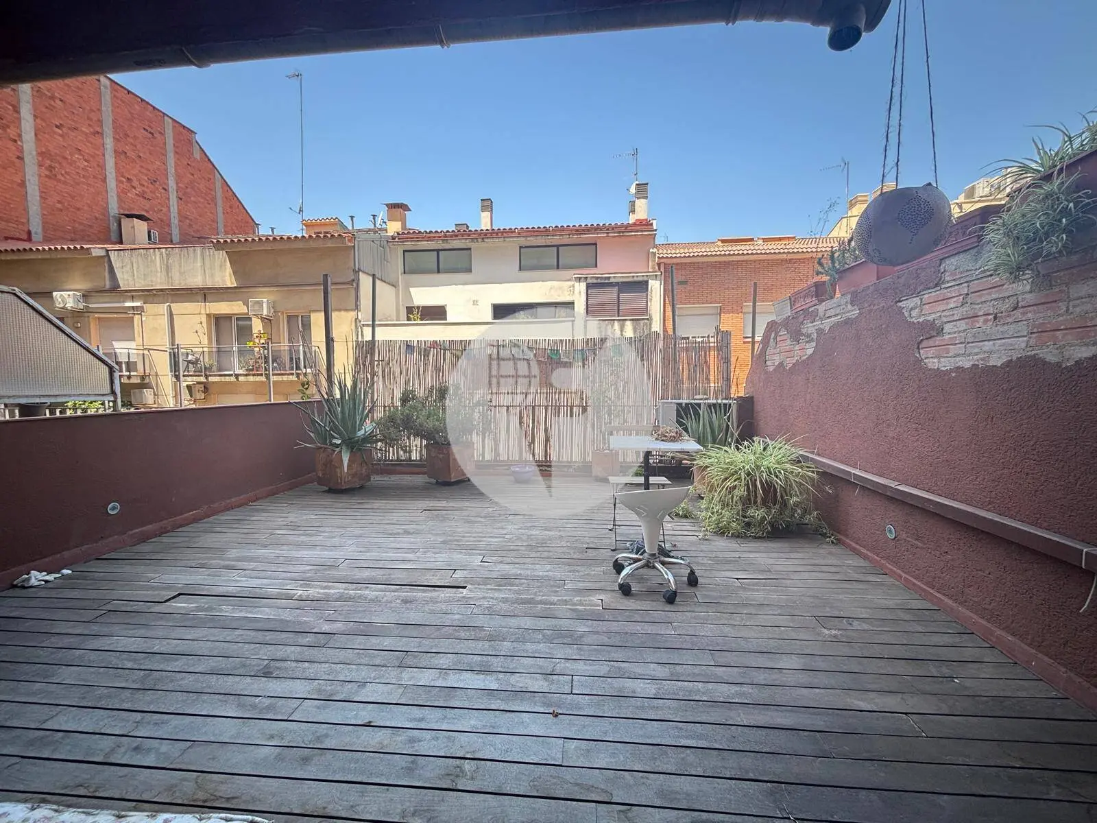 Exclusivo loft de diseño con terraza privada en el centro de Granollers - imagen 2