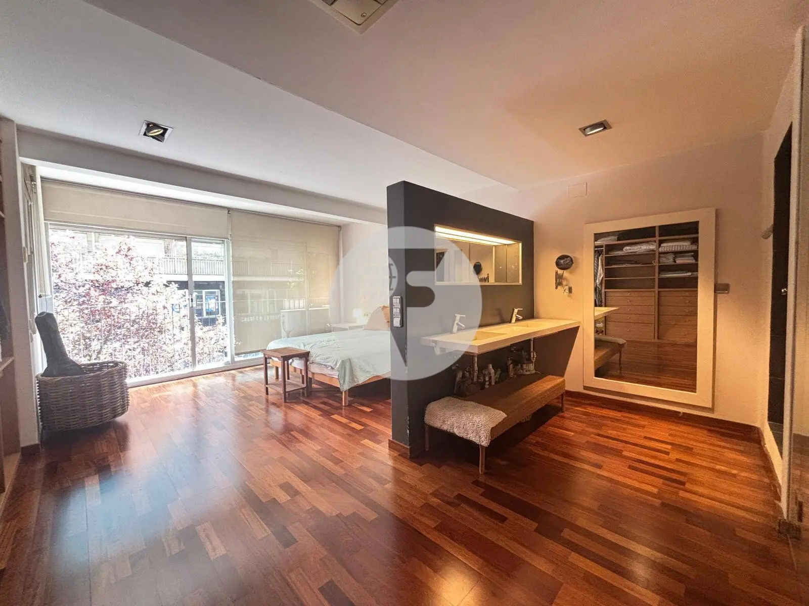Exclusivo loft de diseño con terraza privada en el centro de Granollers - imagen 23