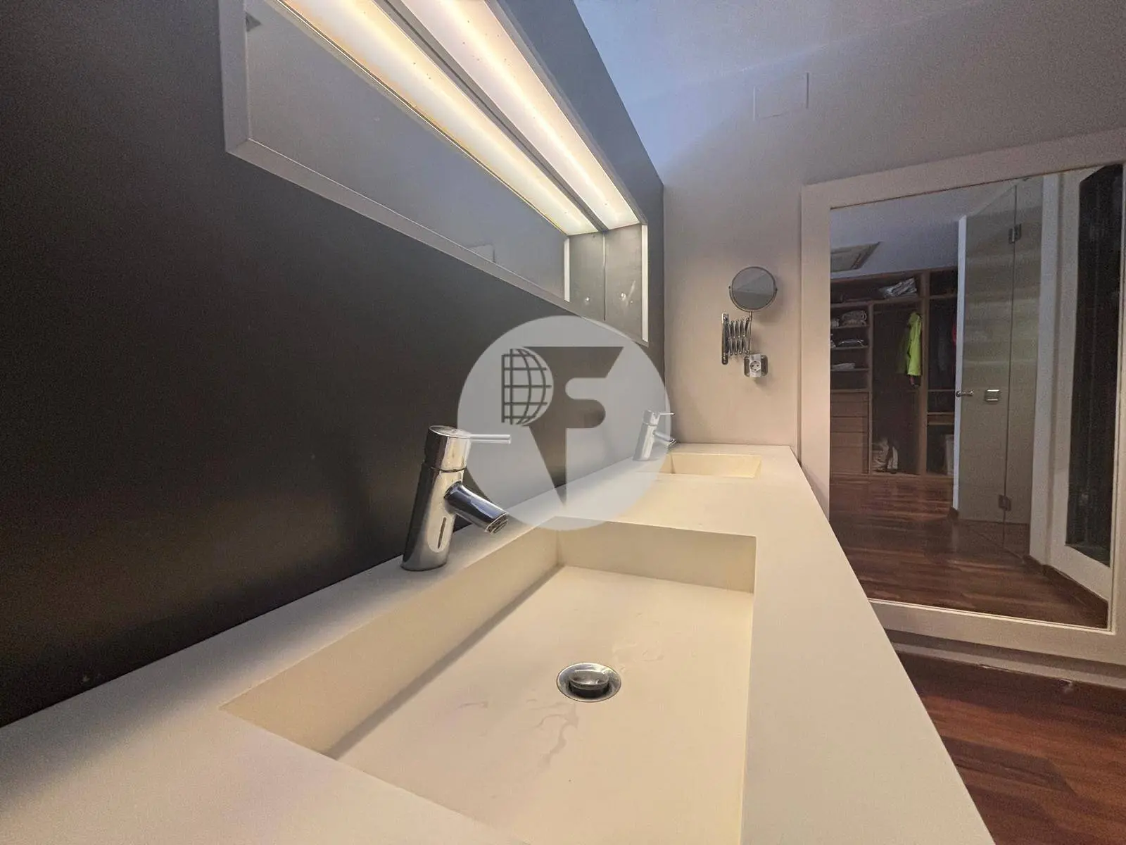 Exclusivo loft de diseño con terraza privada en el centro de Granollers - imagen 27