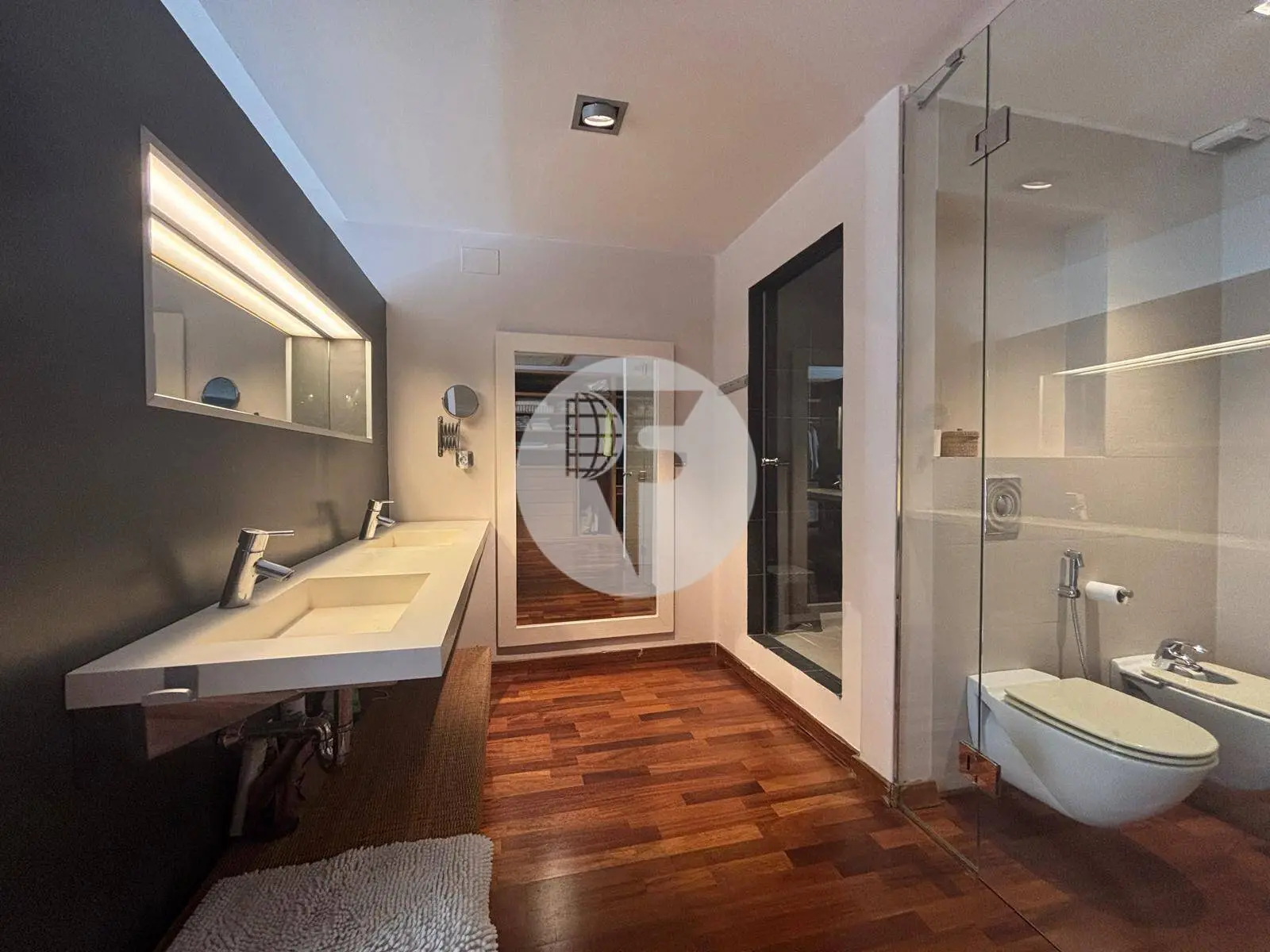 Exclusivo loft de diseño con terraza privada en el centro de Granollers - imagen 26