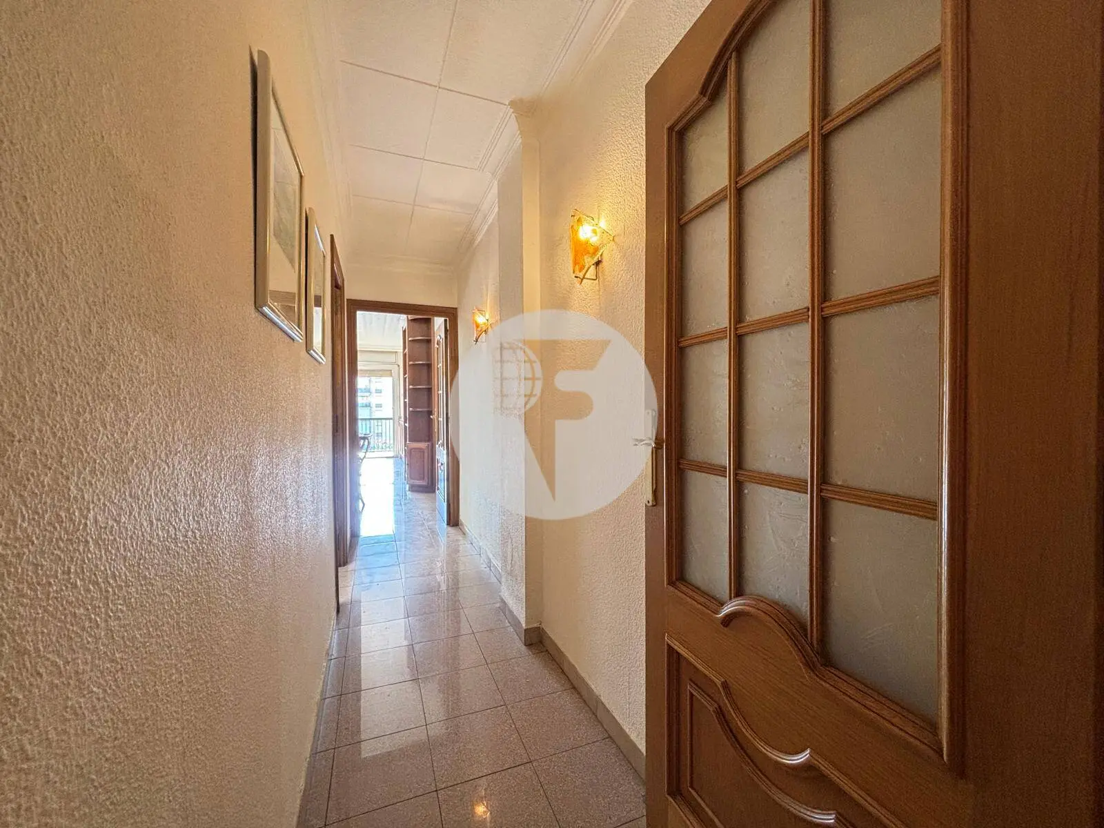Amplia vivienda de 4 dormitorios con balcón en pleno centro de Granollers - imagen 16