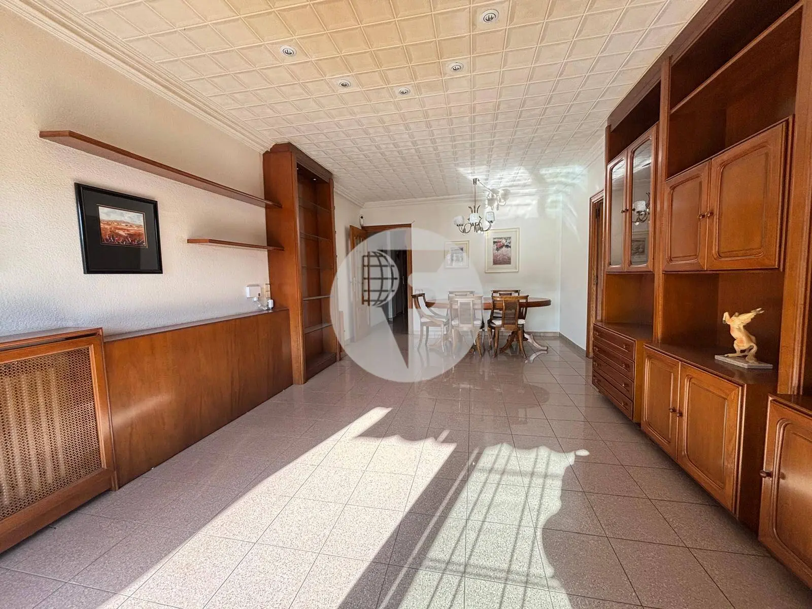 Amplia vivienda de 4 dormitorios con balcón en pleno centro de Granollers - imagen 11