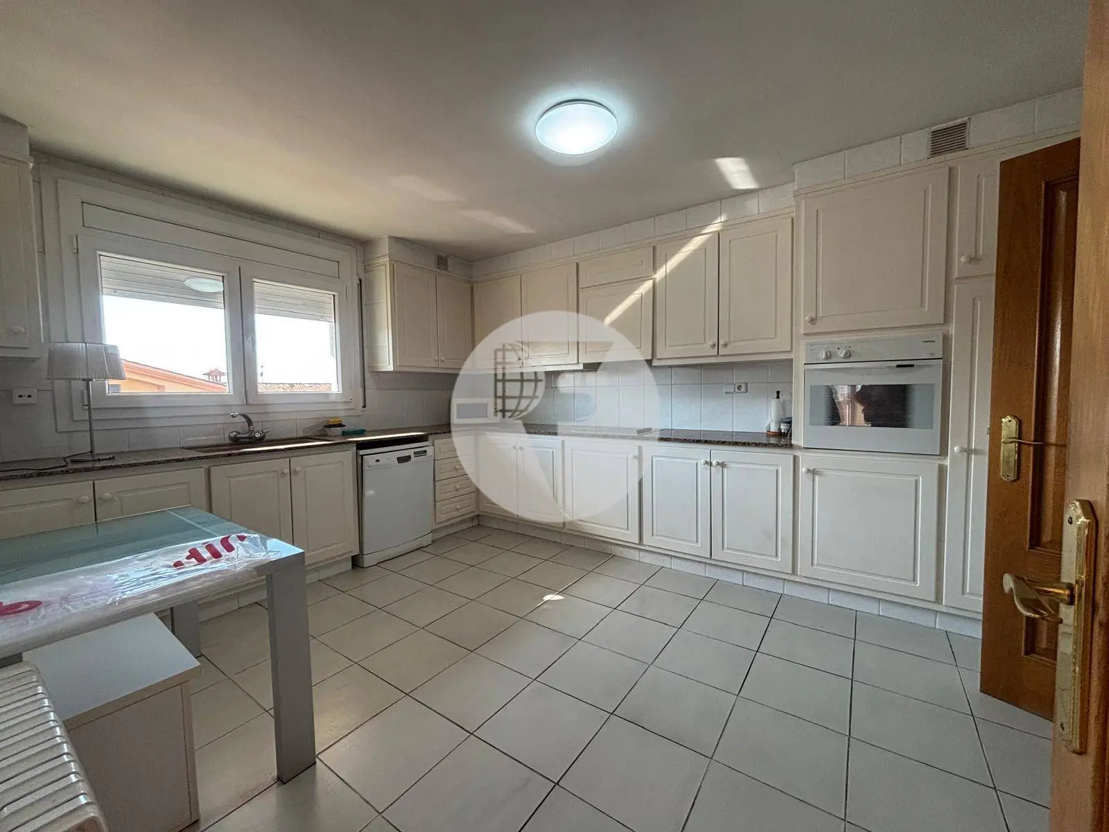 EXCLUSIVO ÁTICO ESQUINERO EN EL CENTRO DE GRANOLLERS, CON ORIENTACIÓN SUR - imagen 19