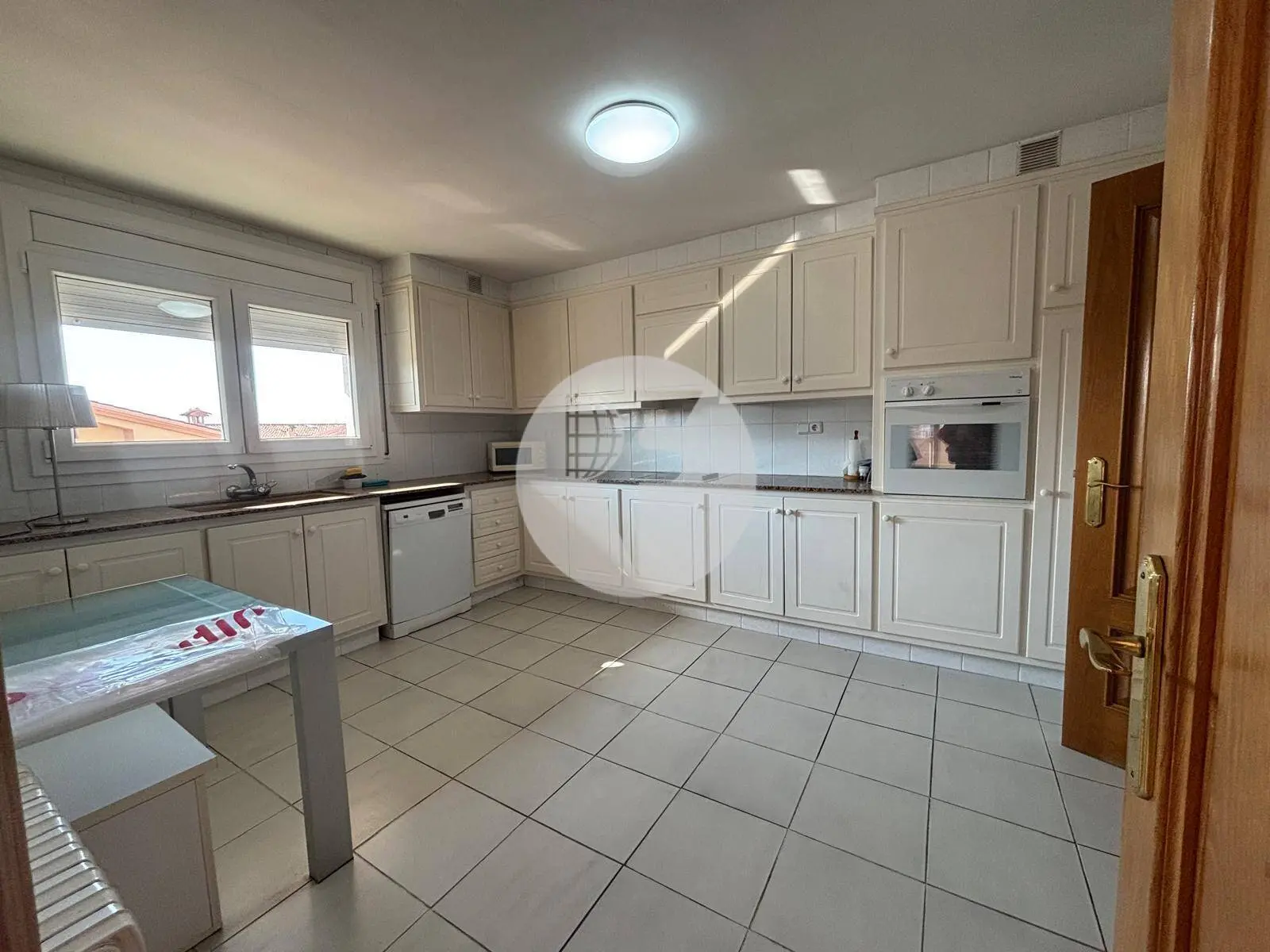 EXCLUSIVO ÁTICO ESQUINERO EN EL CENTRO DE GRANOLLERS, CON ORIENTACIÓN SUR - imagen 18