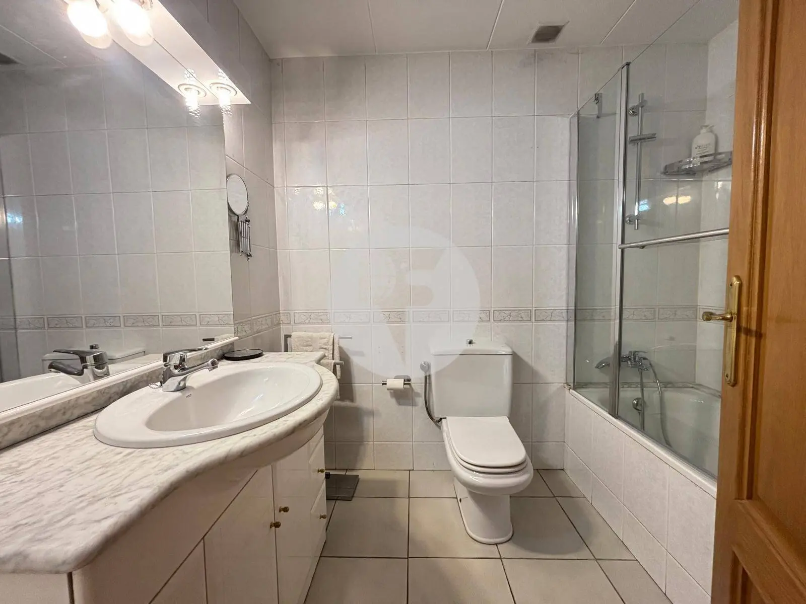 EXCLUSIVO ÁTICO ESQUINERO EN EL CENTRO DE GRANOLLERS, CON ORIENTACIÓN SUR - imagen 29