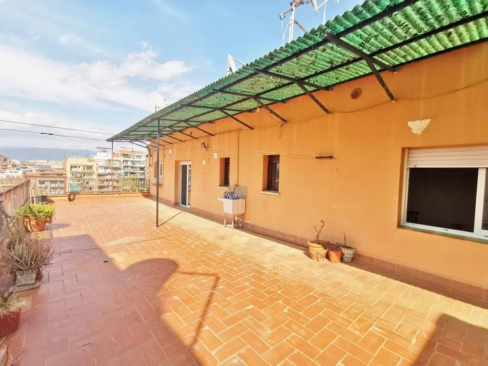 Fantastic 144m² penthouse with an impressive 65m² terrace for sale in Granollers 33