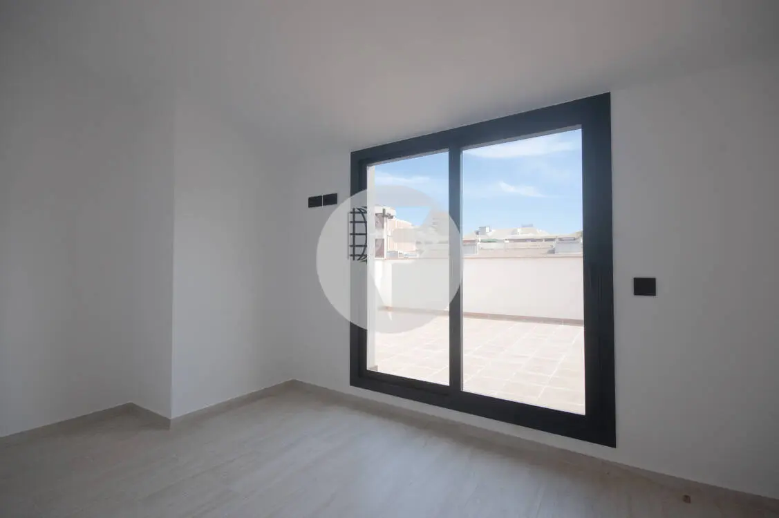 Brand new duplex in Granollers of 80 m² on a farm with 3 neighbors. 19