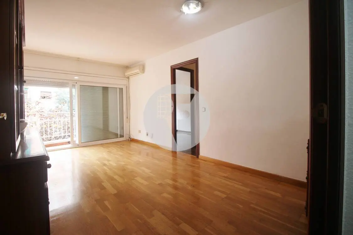 Cozy 70 m² apartment according to cadastre close to the center of Granollers. 8