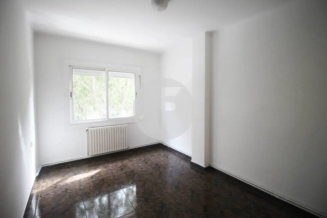 Cozy 70 m² apartment according to cadastre close to the center of Granollers. 19
