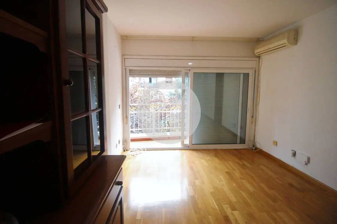 Cozy 70 m² apartment according to cadastre close to the center of Granollers. 5