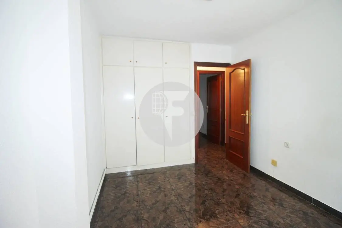 Cozy 70 m² apartment according to cadastre close to the center of Granollers. 20