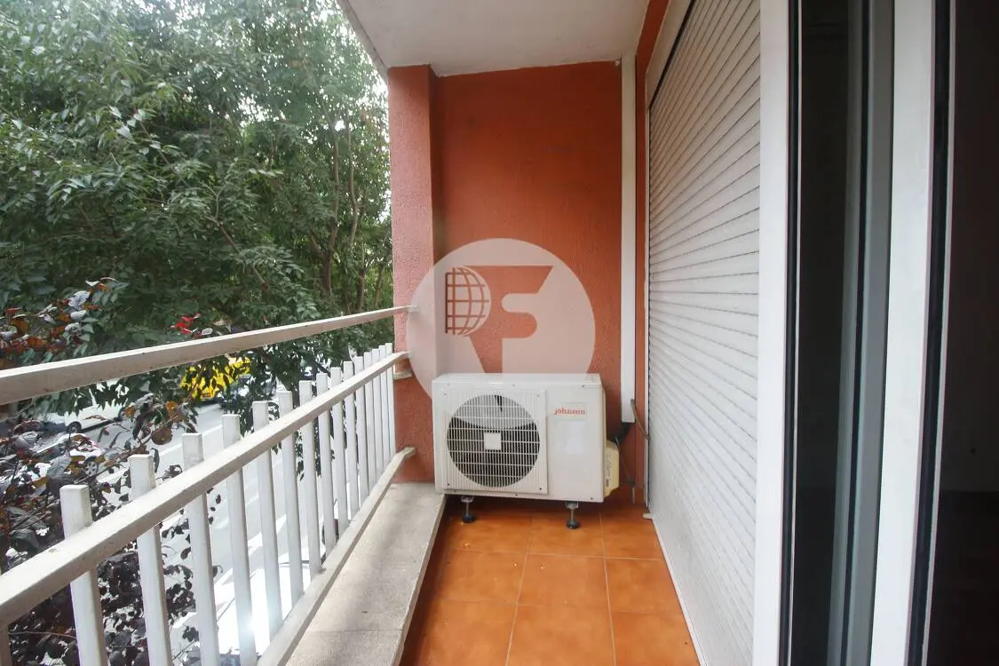 Cozy 70 m² apartment according to cadastre close to the center of Granollers. 28